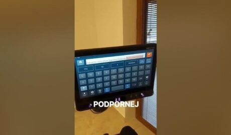 Vojak Endi takto skvele komunikuje pomocou Tobii PCEye plus očnej navigácie a Gr...