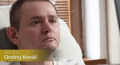 Náš klient Ondrej takto skvele komunikuje pomocou Tobii PCEye očnej navigácie a ...