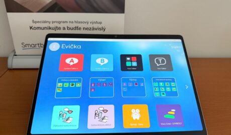 Augmentatívna a alternatívna komunikácia - dotyková pomôcka s programom na hlas...