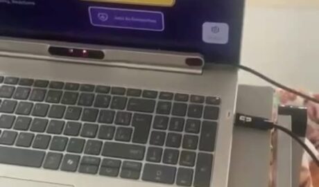 Saška v špeciálnom programe Look to Learn a očnou navigáciou Tobii Dynavox cvičí...