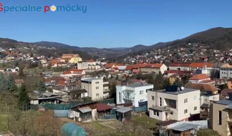 Jar prichádza do Novej Bane  Mesto sa prebúdza, život ožíva a pokojná atmosféra ...