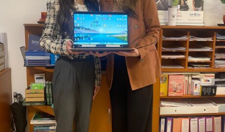 High-tech pomôcky pre pacientov s ALS  Študentky 4. ročníka logopédie Univerzita...