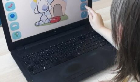 Dotyková komunikačná pomôcka  Viac na www.specialnepomocky.sk  #augmentativnakom...