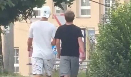 Sebavedomie sa nosí najlepšie  Každý krok má svoj štýl Ktorý look vyhráva?  
#Fa...